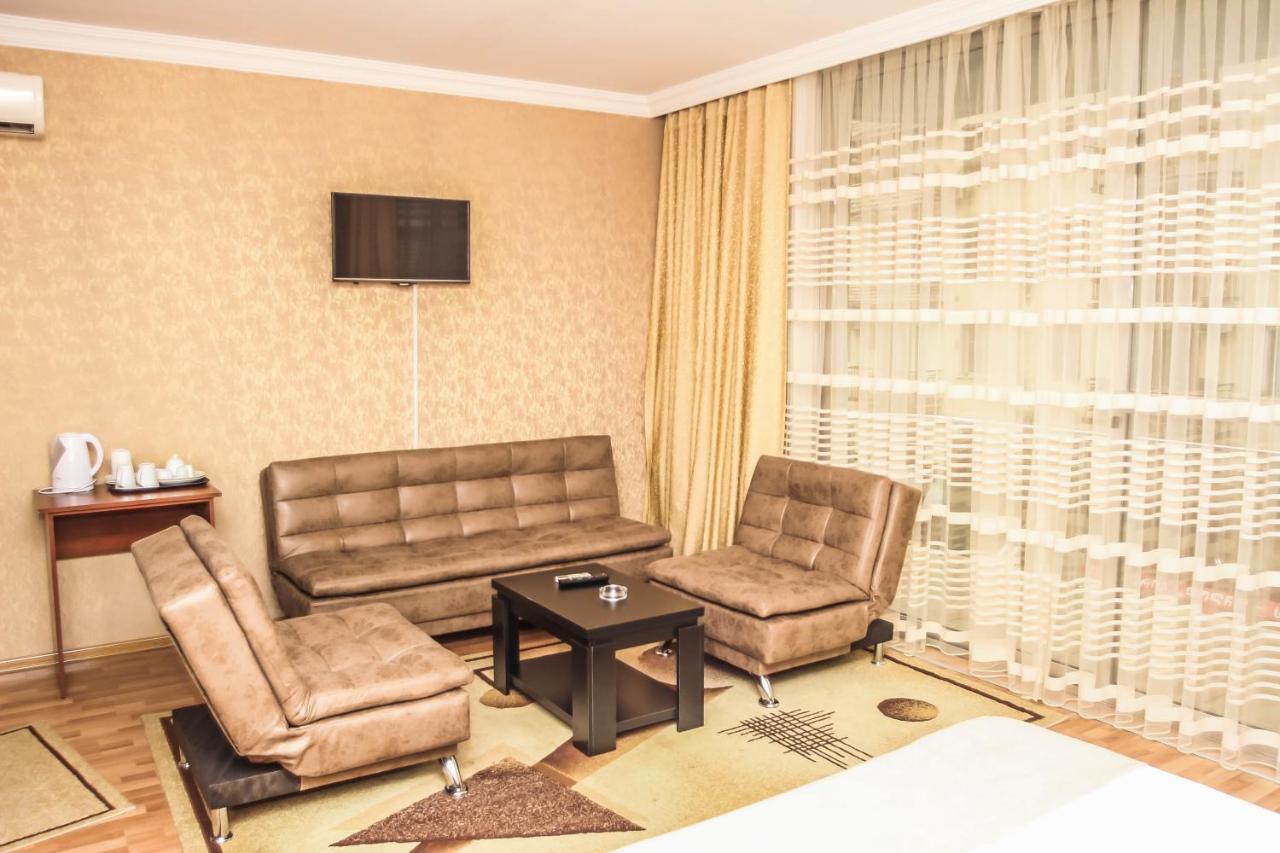 Hotel Istanbul Батуми Экстерьер фото